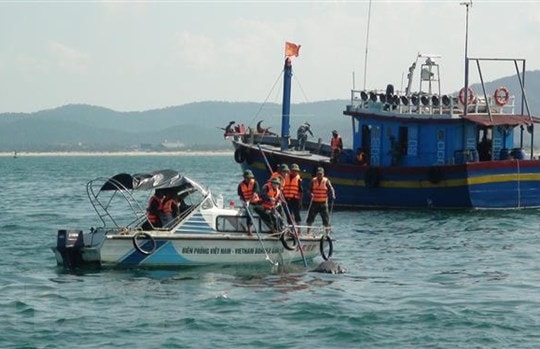 7 ngư dân Nghệ An trên tàu cá bị cháy được cứu kịp thời tại Quảng Trị