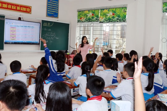 Nghệ An: Vì sao thiếu giáo viên tiếng Anh nhưng vẫn khó tuyển dụng ?