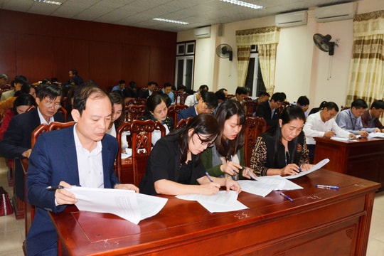 Sở Nội vụ Nghệ An kiểm tra, sát hạch công chức năm 2019