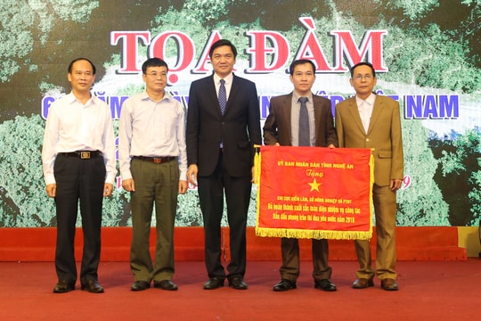 Nhiều tập thể, cá nhân ngành Lâm nghiệp Nghệ An được vinh danh