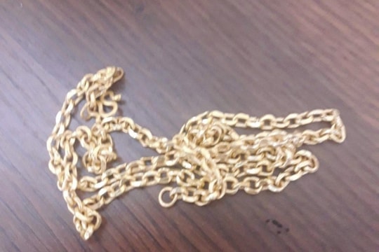 Bắt 2 thanh niên chuyên cướp dây chuyền vàng của phụ nữ ở vùng quê Nghệ An