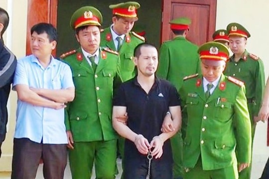 Nghịch tử sát hại cha vì không cho tiền mua ô tô