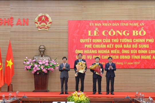 Công bố quyết định của Thủ tướng phê chuẩn kết quả bầu 2 Phó Chủ tịch UBND tỉnh Nghệ An
