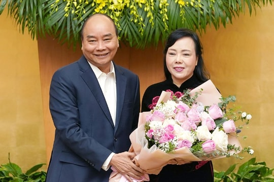 Thủ tướng biểu dương những đóng góp của nguyên Bộ trưởng Bộ Y tế Nguyễn Thị Kim Tiến