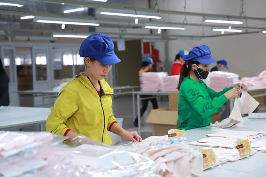 Từ năm 2020 phát thẻ bảo hiểm y tế điện tử cho người lao động ở các doanh nghiệp