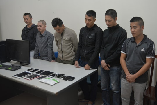 Đường dây cá độ bóng đá hơn 75 tỷ đồng qua mạng internet ở Nghệ An