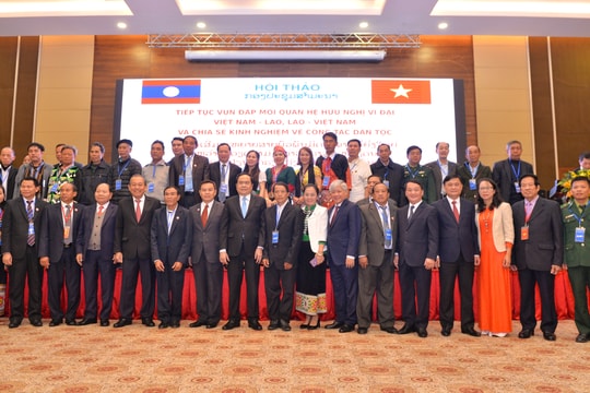 Lãnh đạo cấp cao Việt Nam và Lào dự hội thảo chia sẻ kinh nghiệm về công tác dân tộc tại Nghệ An