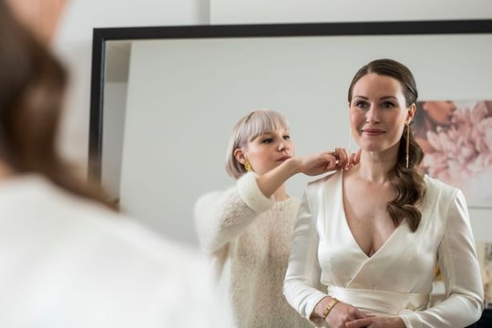 Vẻ đẹp 'hút hồn' của nữ thủ tướng 34 tuổi, trẻ nhất thế giới