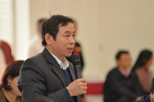 Không thể quy định mức hỗ trợ hàng tháng cho từng chức danh tham gia công việc khối, xóm, bản