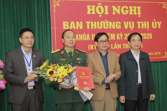 Thị xã Hoàng Mai công bố quyết định của BTV Tỉnh ủy về công tác cán bộ