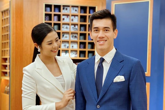 Tiến Linh U22 Việt Nam 'lột xác' đẹp tựa nam thần bên Hoa hậu Ngọc Hân