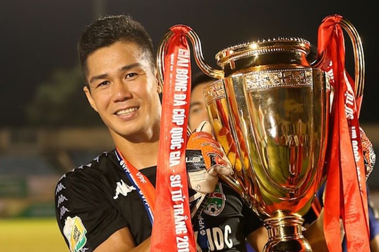 B.Bình Dương ký hợp đồng với cựu thủ môn SLNA