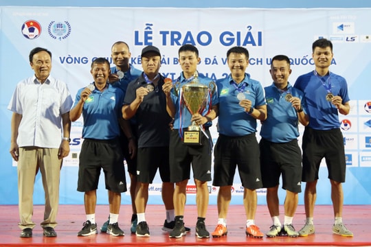 Phan Như Thuật làm ‘phó tướng’ cho HLV Quang Trường tại SLNA