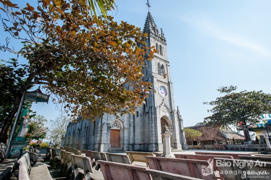 4 giáo đường cổ đẹp nhất ở Nghệ An