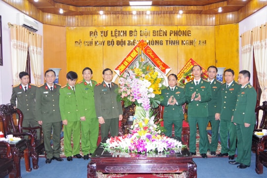 Giám đốc Công an tỉnh chúc mừng BĐBP Nghệ An nhân kỷ niệm 75 năm ngày truyền thống