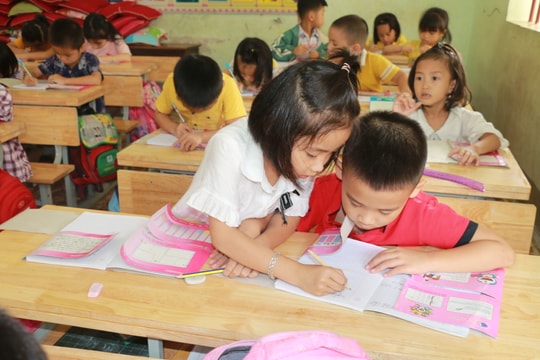 Nhập nhằng SGK Tiếng Anh lớp 1 viết theo chương trình mới