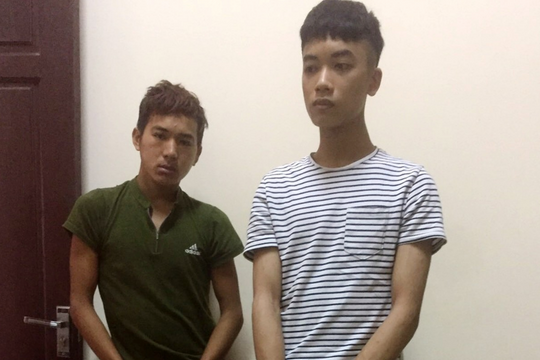 Hai thanh niên giết 2 người vì mâu thuẫn tại quán rượu ốc ở Nghệ An ra đầu thú