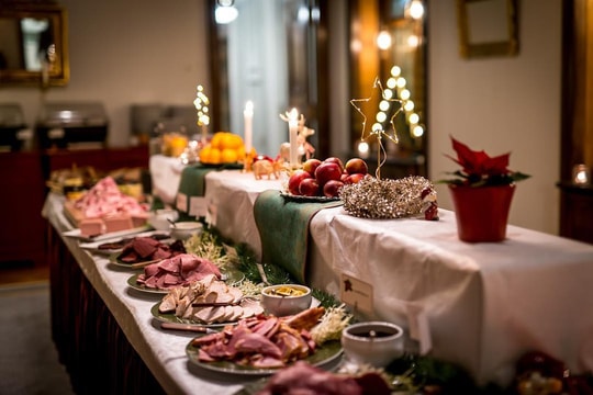 10 món ăn Giáng sinh đáng ngạc nhiên từ ​​khắp nơi trên thế giới