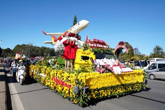 Vietjet 'Bay cùng giấc mơ hoa' tại Festival hoa Đà Lạt 2019  ​