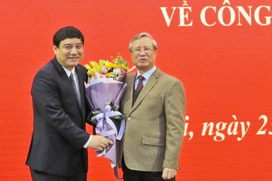 Đồng chí Nguyễn Đắc Vinh giữ chức Phó Chánh Văn phòng Trung ương Đảng