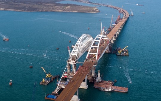 Cây cầu dài nhất châu Âu nối Nga với Crimea một biểu tượng mang tính chính trị 