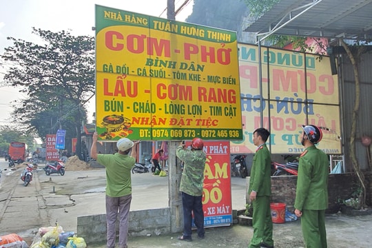 Con Cuông ra quân giải tỏa hành lang an toàn giao thông trước Tết Nguyên đán 