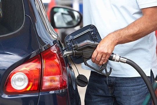 Thêm một doanh nghiệp ở Nghệ An bị xử phạt vì bán xăng không đạt chuẩn