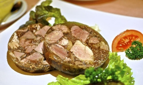 Ăn thịt đông an toàn ngày Tết