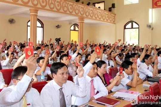 Ban Tổ chức Trung ương hướng dẫn thực hiện chính sách, chế độ đối với cán bộ thôi tái cử các cấp