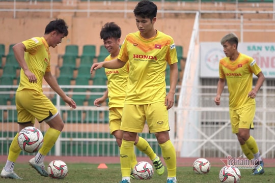 Thầy Park có 'vũ khí' mới; tuyển Việt Nam được FIFA xếp vào nhóm 12 ĐTQG gây bất ngờ nhất thế giới