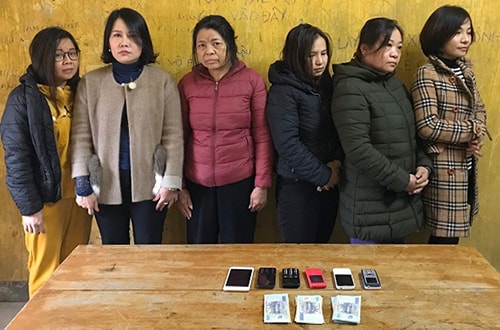 Phá đường dây lô đề của sáu phụ nữ