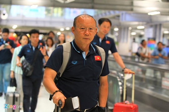 HLV Park: 'Việt Nam có kinh nghiệm đối phó với các đội Tây Á'; Pháo thủ 'nhấn chìm' Quỷ đỏ