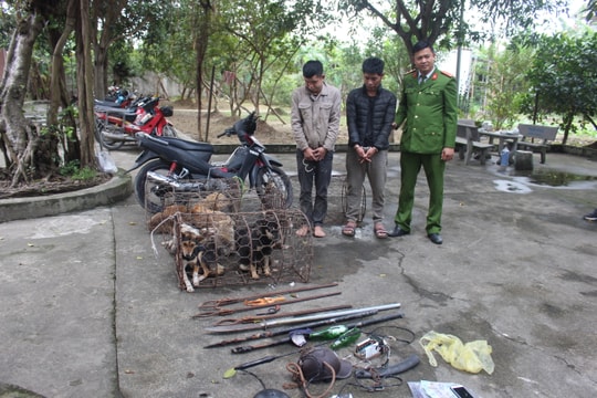 Bắt nhóm trộm chó mang hung khí, chém công an bị thương 