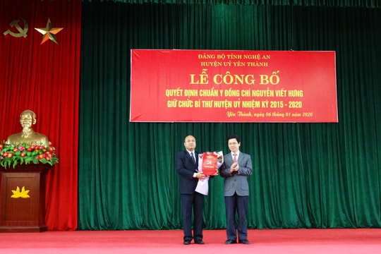 Trao quyết định chuẩn y Bí thư Huyện ủy Yên Thành