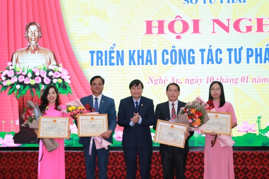  Khắc phục hạn chế trong công tác tư pháp, đảm bảo quyền lợi cho tổ chức, cá nhân
