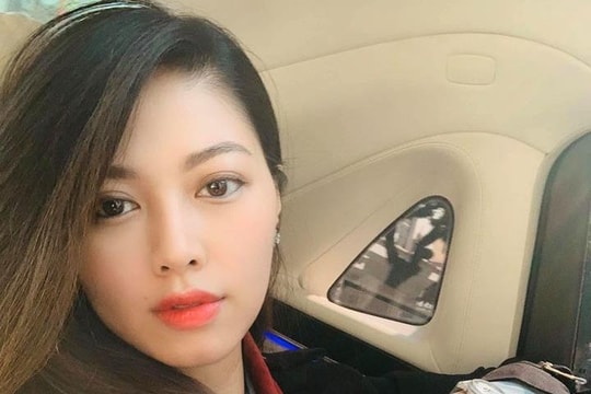 BTV Ngọc Trinh lần đầu hé lộ nhà riêng với cả garage xe sang