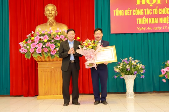 Chủ tịch nước, Thủ tướng Chính phủ tặng thưởng hai cá nhân Ban Tổ chức Tỉnh ủy Nghệ An