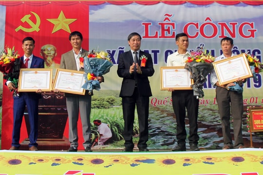 Xã đầu tiên của huyện Quế Phong về đích nông thôn mới