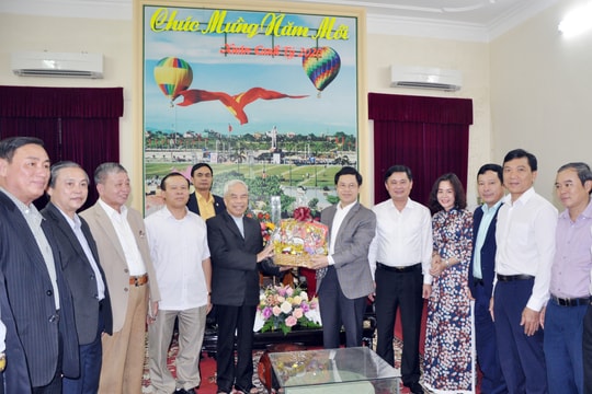 Ủy ban Đoàn kết công giáo Nghệ An chúc mừng năm mới Tỉnh ủy, UBND tỉnh, UBMTTQ tỉnh