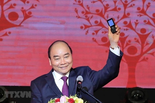 Thủ tướng Nguyễn Xuân Phúc nhắn tin ủng hộ người nghèo