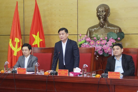 Thường trực Tỉnh ủy Nghệ An gặp mặt các đồng chí lãnh đạo tỉnh qua các thời kỳ