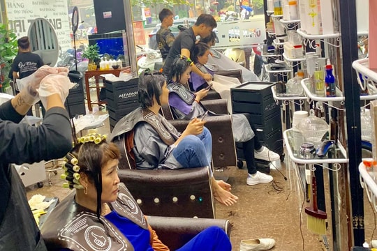 Nghề 'cầm đầu thiên hạ' kiếm bội tiền dịp cuối năm