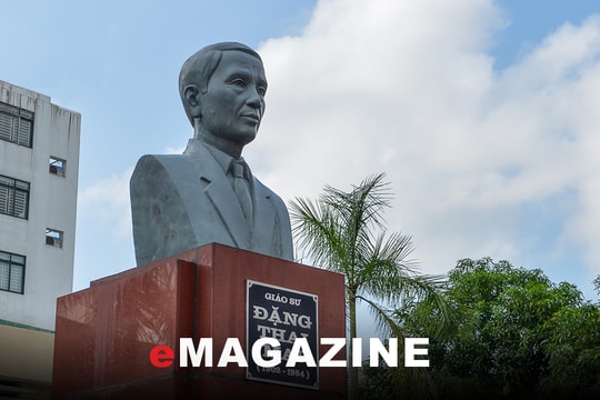 Về một bức tượng Giáo sư Đặng Thai Mai