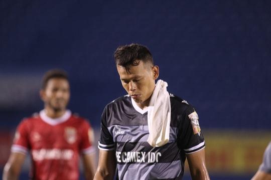 Hoàng Văn Bình, Tấn Trường và những cầu thủ giải nghệ trong năm 2019 