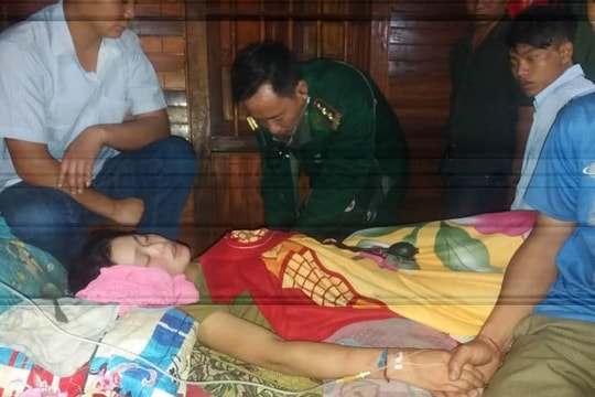Bộ đội biên phòng Nghệ An cứu người dân miền núi bị ngộ độc thức ăn trong ngày Tết