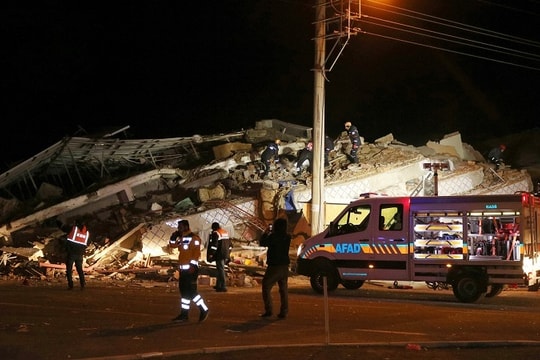 18 người thiệt mạng do động đất ở Thổ Nhĩ Kỳ