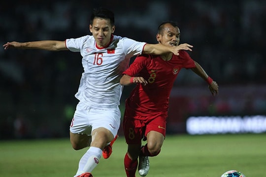 CLB Thái Lan muốn chiêu mộ Hùng Dũng; Văn Hậu có bị Heerenveen thanh lý hợp đồng sớm?