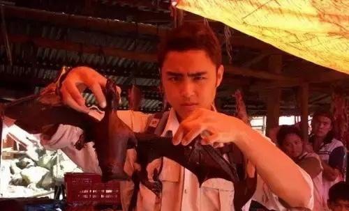 Lan Phương bênh vực Minh Đạo giữa bão chỉ trích vì video ăn thịt dơi