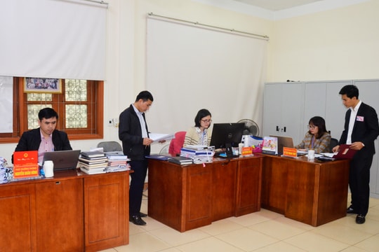 Nghệ An kiểm tra đột xuất việc chấp hành kỷ cương hành chính tại các cơ quan, đơn vị