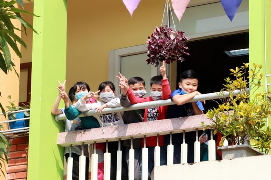 Cho học sinh nghỉ để phòng dịch sẽ kết thúc năm học muộn và điều chỉnh thời gian thi THPT quốc gia?